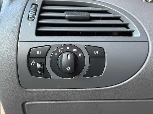 Bmw 645ci coupe 6-serie 333pk 2005, t-249-vt - afbeelding 27 van  54