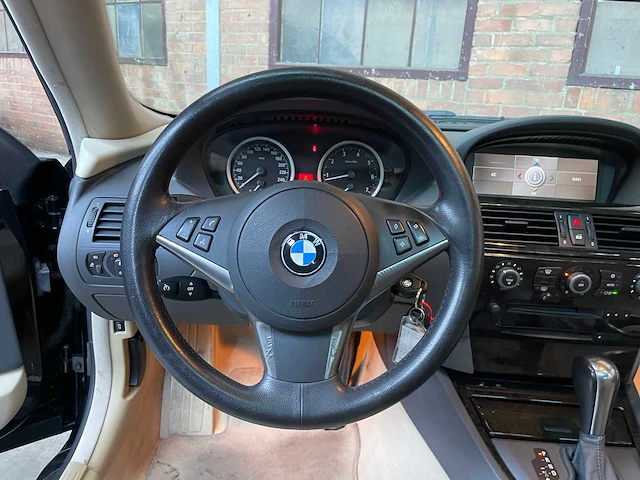 Bmw 645ci coupe e63 4.4 v8 333pk 2004 -youngtimer- - afbeelding 9 van  38
