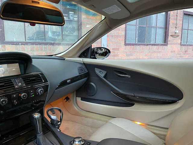 Bmw 645ci coupe e63 4.4 v8 333pk 2004 -youngtimer- - afbeelding 10 van  38