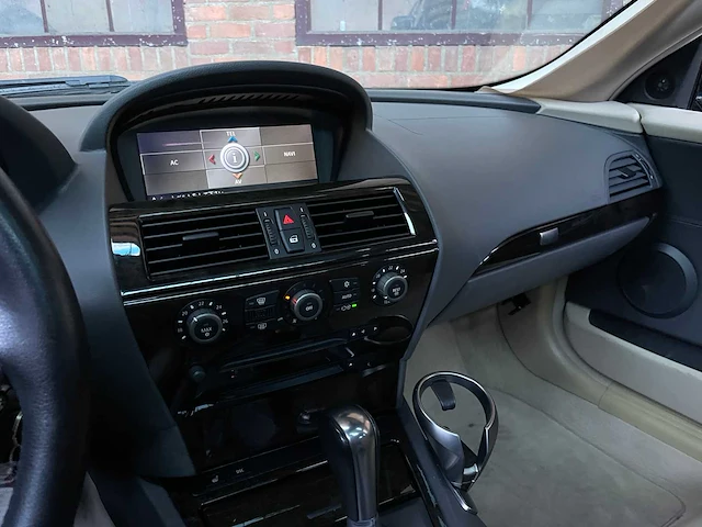 Bmw 645ci coupe e63 4.4 v8 333pk 2004 -youngtimer- - afbeelding 19 van  38