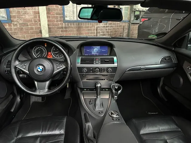 Bmw 645ci s 4.4 v8 e64 cabriolet 333pk 2004 6-serie, g-920-vb -youngtimer- - afbeelding 35 van  75