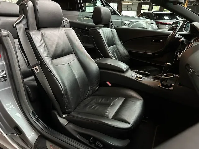 Bmw 645ci s 4.4 v8 e64 cabriolet 333pk 2004 6-serie, g-920-vb -youngtimer- - afbeelding 64 van  75