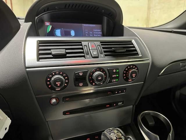 Bmw 645ci s cabriolet 4.4 v8 6-serie 333pk 2005 333pk 2005, 76-xn-hr - afbeelding 20 van  42