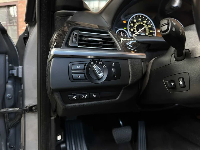 Bmw 650i 4.4 v8 6-series 405pk 2012 - afbeelding 26 van  47