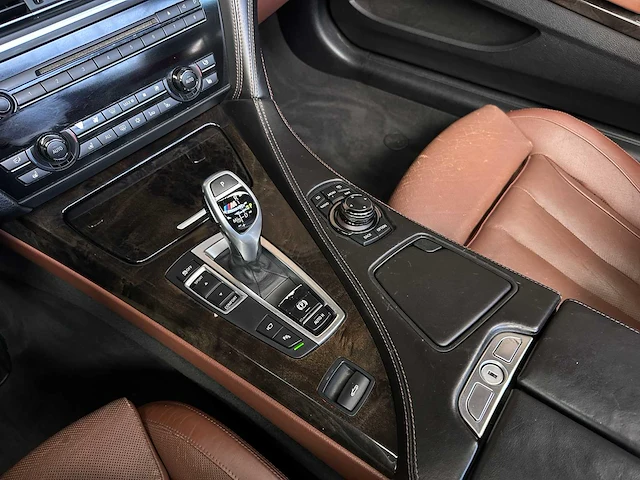 Bmw 650i 4.4 v8 6-series 405pk 2012 - afbeelding 33 van  47