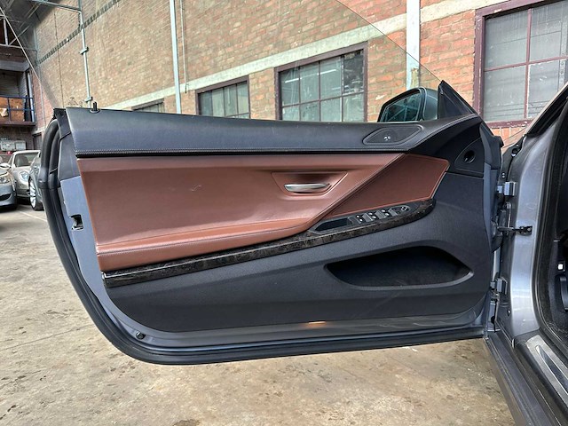 Bmw 650i 4.4 v8 6-series 405pk 2012 - afbeelding 31 van  47