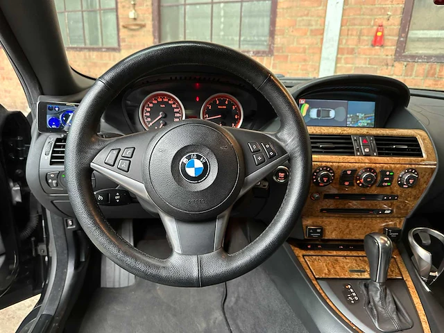 Bmw 650i cabrio 4.8 v8 367pk 2007 youngtimer 6-serie - afbeelding 11 van  44