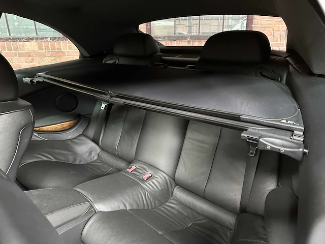 Bmw 650i cabrio 4.8 v8 367pk 2007 youngtimer 6-serie - afbeelding 32 van  44