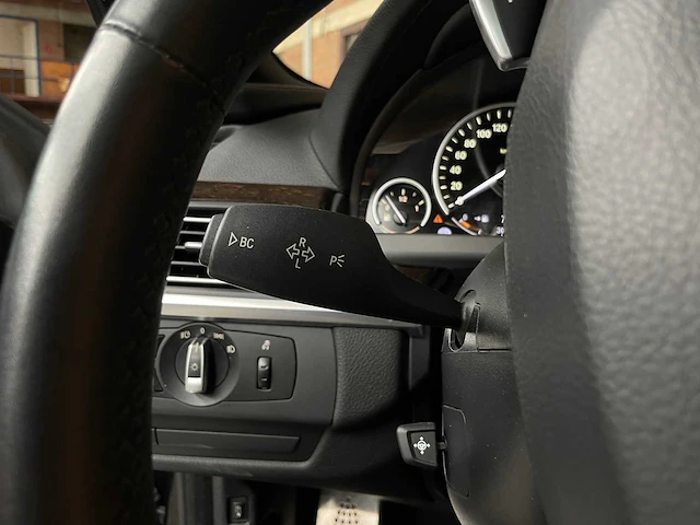 Bmw 650i coupé m-sport 4.4 v8 450pk 2012 6-serie - afbeelding 18 van  44