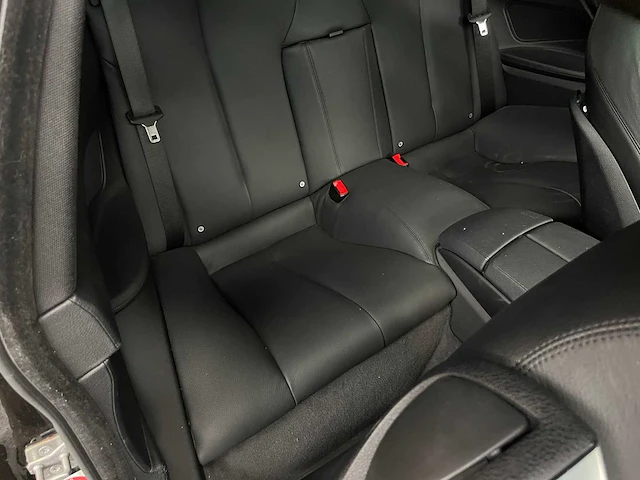 Bmw 650i coupé m-sport 4.4 v8 450pk 2012 6-serie - afbeelding 36 van  44