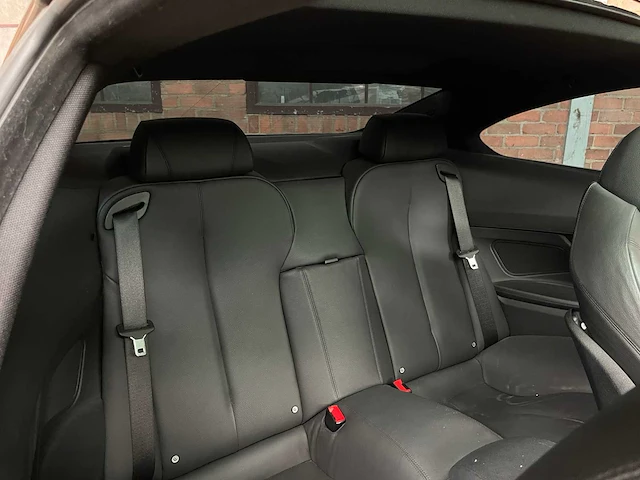 Bmw 650i coupé m-sport 4.4 v8 450pk 2012 6-serie - afbeelding 37 van  44