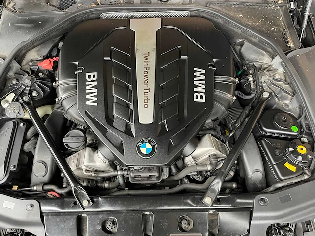 Bmw 650i coupé m-sport 4.4 v8 450pk 2012 6-serie - afbeelding 38 van  44