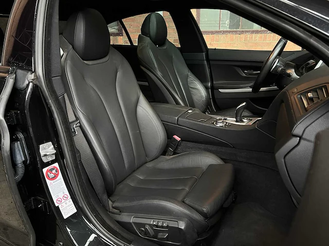 Bmw 650i gran coupé high executive m-sport f06 4.4 v8 450pk 2013 6-serie - afbeelding 37 van  45
