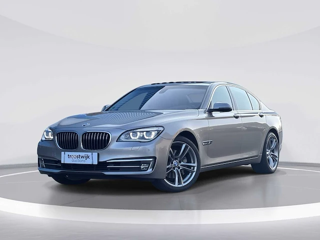 Bmw 7-serie 730d high executive car 2015 | 6-zpr-99 - afbeelding 1 van  29