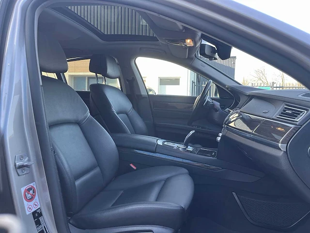 Bmw 7-serie 730d high executive car 2015 | 6-zpr-99 - afbeelding 18 van  29