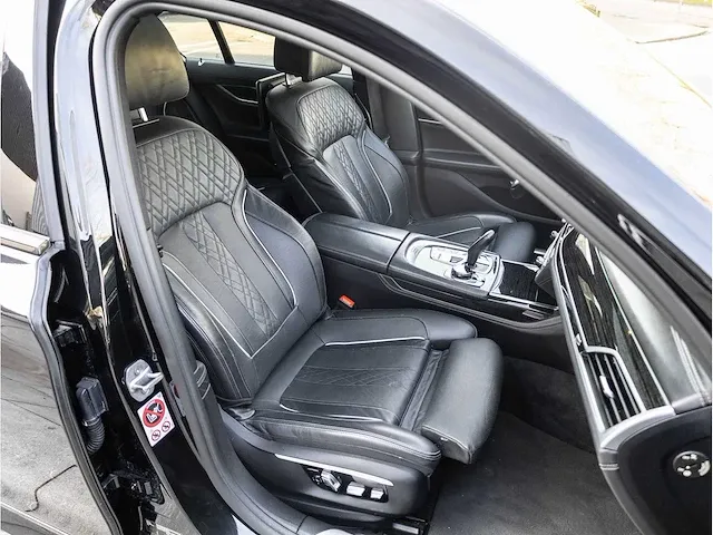 Bmw 7-serie 740e iperformance high executive 2016 automaat schuifdak leer 360°camera laserlight keyless. r-582-vt - afbeelding 41 van  47
