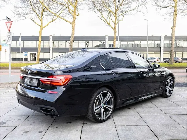 Bmw 7-serie 740e iperformance high executive 2016 automaat schuifdak leer 360°camera laserlight keyless. r-582-vt - afbeelding 43 van  47