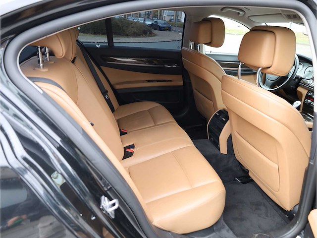 Bmw 7-serie 740i high executive automaat 2011, x-934-vj - afbeelding 26 van  38