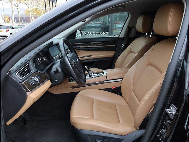 Bmw 7-serie 740i high executive automaat 2011, x-934-vj - afbeelding 11 van  38