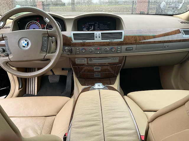 Bmw 7-serie 745i executive personenauto - scherpenzeel - afbeelding 14 van  34