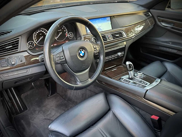 Bmw 7-serie 750i 4.4 v8 high executive 7-sjh-21 - afbeelding 2 van  29