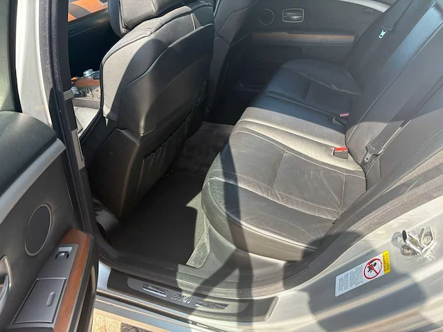 Bmw 7 serie 750i , l-344-kr - afbeelding 29 van  32