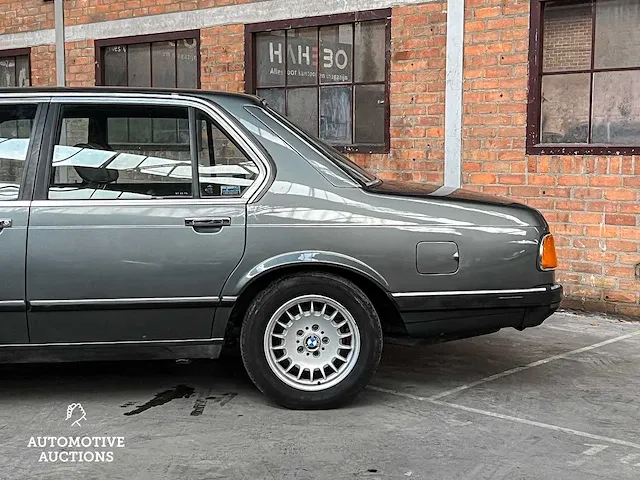 Bmw 732i (e23) 3.2 l6 197pk 1985 7-serie oldtimer - afbeelding 10 van  41