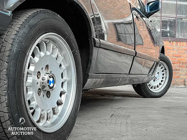 Bmw 732i (e23) 3.2 l6 197pk 1985 7-serie oldtimer - afbeelding 12 van  41
