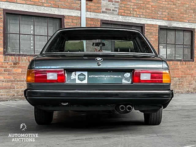 Bmw 732i (e23) 3.2 l6 197pk 1985 7-serie oldtimer - afbeelding 14 van  41