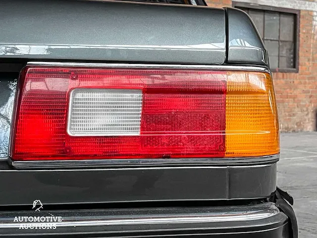 Bmw 732i (e23) 3.2 l6 197pk 1985 7-serie oldtimer - afbeelding 15 van  41