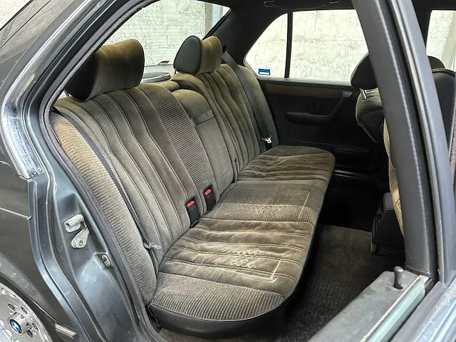 Bmw 732i (e23) 3.2 l6 197pk 1985 7-serie oldtimer - afbeelding 38 van  41