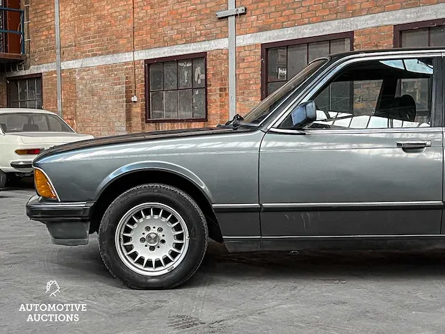 Bmw 732i (e23) 3.2 l6 197pk 1985 7-serie oldtimer - afbeelding 9 van  41