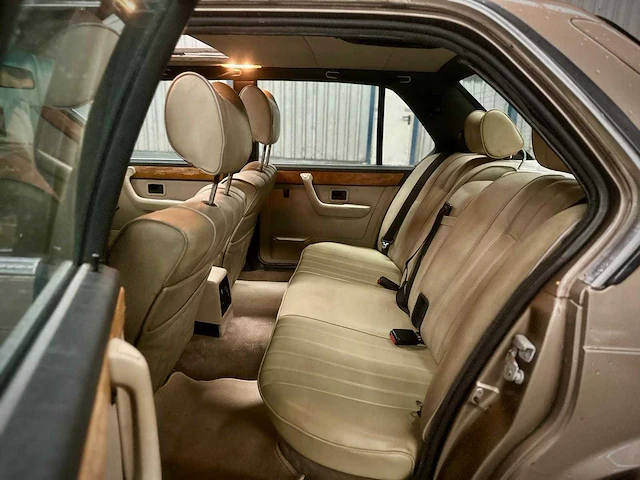 Bmw 733i automaat klassieker, t-867-kz - afbeelding 4 van  19
