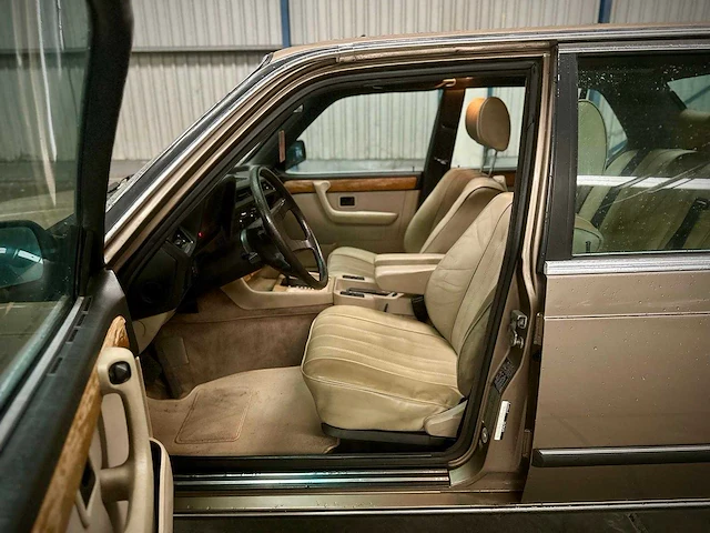 Bmw 733i automaat klassieker, t-867-kz - afbeelding 19 van  19