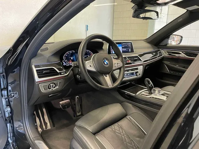 Bmw 740d m-sport xdrive high executive g11 340pk 2022 orig-nl 7-serie, p-964-rz - afbeelding 15 van  52