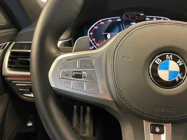 Bmw 740d m-sport xdrive high executive g11 340pk 2022 orig-nl 7-serie, p-964-rz - afbeelding 20 van  52