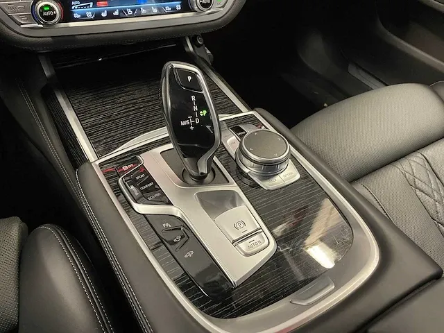 Bmw 740d m-sport xdrive high executive g11 340pk 2022 orig-nl 7-serie, p-964-rz - afbeelding 33 van  52