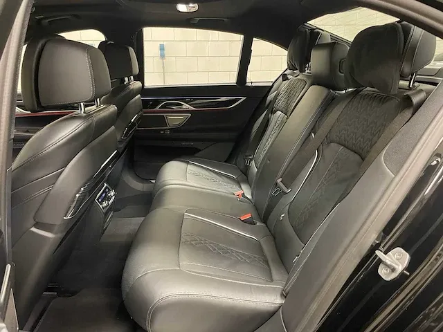 Bmw 740d m-sport xdrive high executive g11 340pk 2022 orig-nl 7-serie, p-964-rz - afbeelding 38 van  52