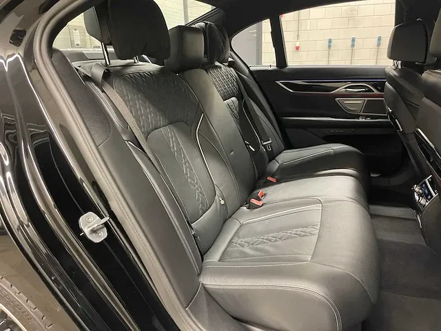 Bmw 740d m-sport xdrive high executive g11 340pk 2022 orig-nl 7-serie, p-964-rz - afbeelding 41 van  52
