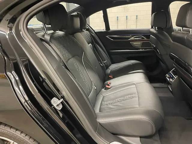 Bmw 740d m-sport xdrive high executive g11 340pk 2022 orig-nl 7-serie, p-964-rz - afbeelding 42 van  52