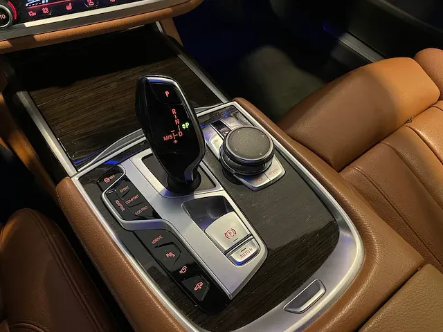 Bmw 740e iperformance high executive g11 258pk 2017 7-serie, k-894-rg - afbeelding 25 van  71