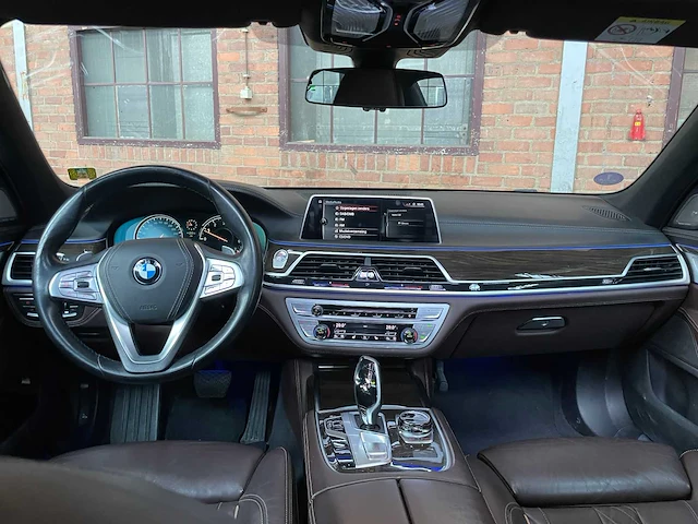 Bmw 740i high executive g11 326pk 2016 (origineel-nl) 7-serie, kn-593-r - afbeelding 25 van  64