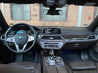 Bmw 740i high executive g11 326pk 2016 (origineel-nl) 7-serie, kn-593-r - afbeelding 25 van  64