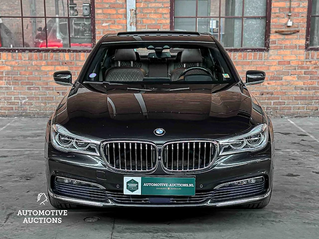 Bmw 740i high executive g11 326pk 2016 (origineel-nl) 7-serie, kn-593-r - afbeelding 56 van  64