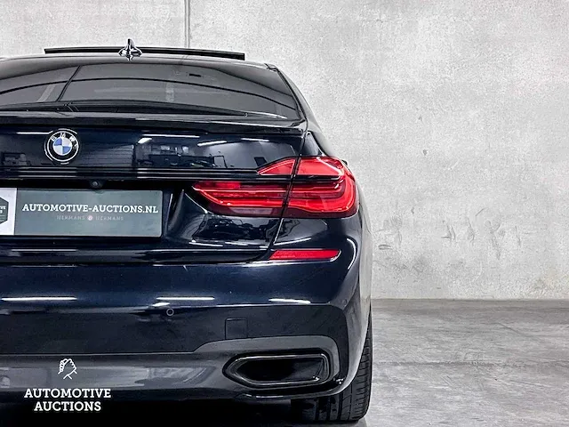 Bmw 740li xdrive high-executive m-sport shadow-line 7-serie facelift 2018 327pk lang, g-996-dl - afbeelding 11 van  67