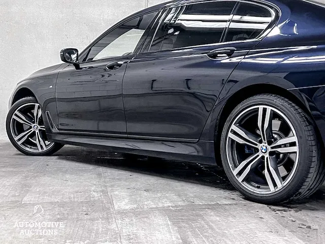 Bmw 740li xdrive high-executive m-sport shadow-line 7-serie facelift 2018 327pk lang, g-996-dl - afbeelding 15 van  67