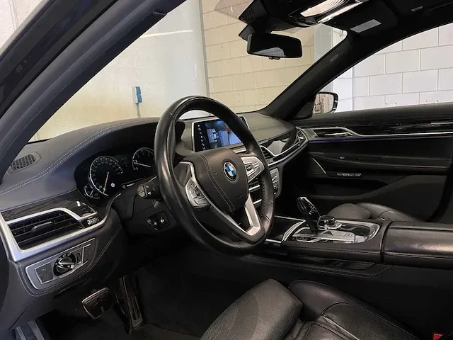 Bmw 740li xdrive high-executive m-sport shadow-line 7-serie facelift 2018 327pk lang, g-996-dl - afbeelding 19 van  67