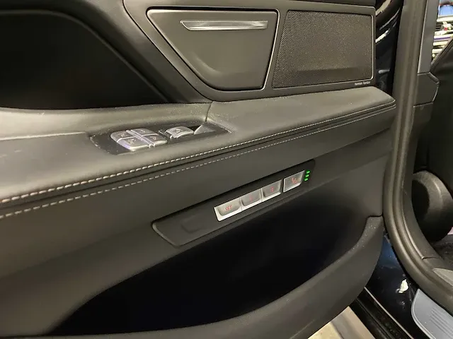 Bmw 740li xdrive high-executive m-sport shadow-line 7-serie facelift 2018 327pk lang, g-996-dl - afbeelding 21 van  67