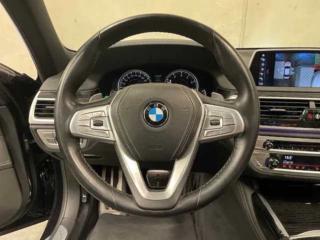 Bmw 740li xdrive high-executive m-sport shadow-line 7-serie facelift 2018 327pk lang, g-996-dl - afbeelding 35 van  67