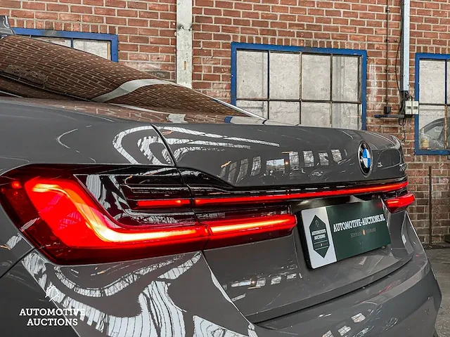 Bmw 745e m-sport high executive 398pk 2020 7-serie, j-756-gr - afbeelding 22 van  100